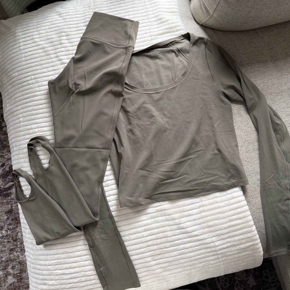 Athleta Transcend Set